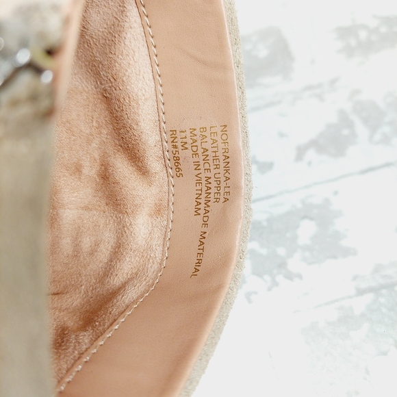 New Nordstrom Franka Cream Suede Block Heel Ankle Boots i 313 - Picture 10 of 11